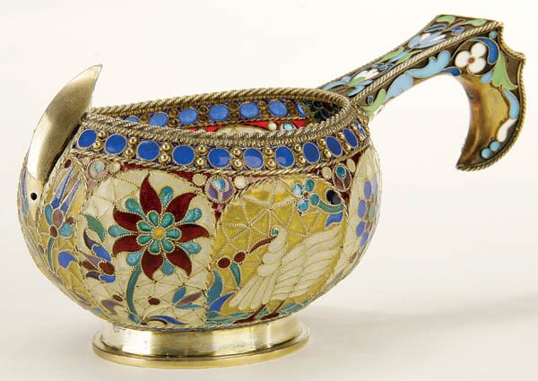 A RUSSIAN SILVER-GILT AND PLIQUE-A-JOUR KOVSH, 2n