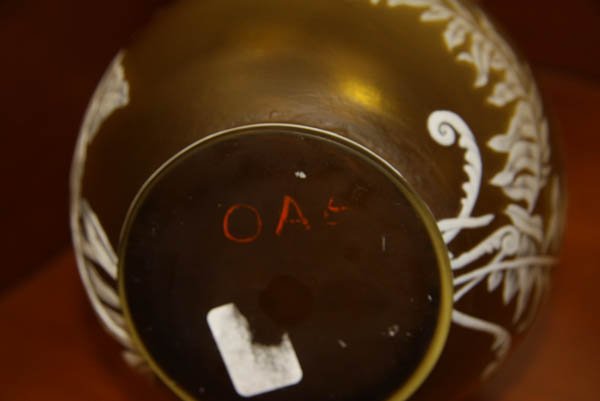 A GOOD WEBB ENGLISH CAMEO VASE, circa 1890, bulbo - 3