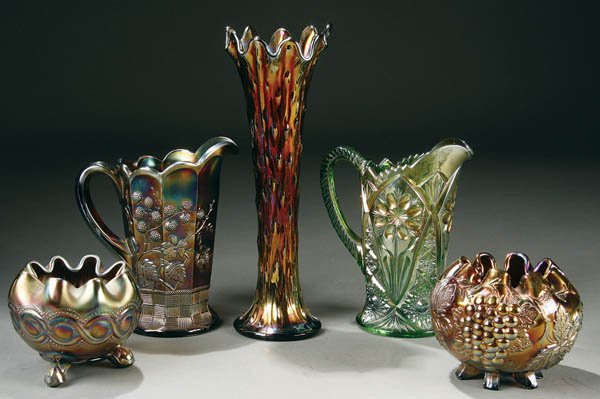 A 5 PIECE GROUPING OF CARNIVAL GLASS, early 20th 