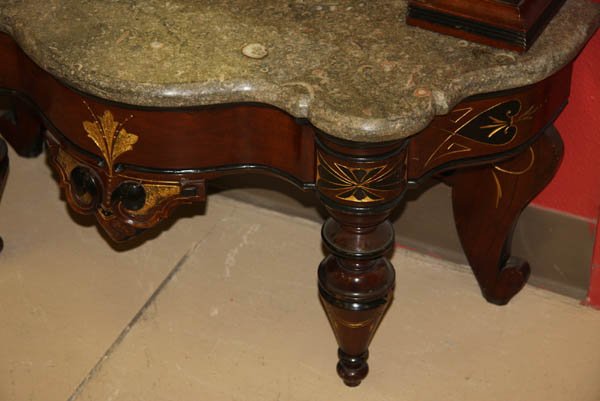 AN AMERICAN CARVED WALNUT PIER MIRROR - 4