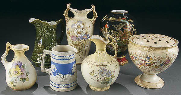 7-PIECE TEPLITZ, SPODE, CARLTON WARE PORCELAIN GR: 7-PIECE TEPLITZ, SPODE, CARLTON WARE PORCELAIN GROUP early to mid 20th century. In various shapes and sizes up to 10 inches, plus other makers. Estimate $150-$250