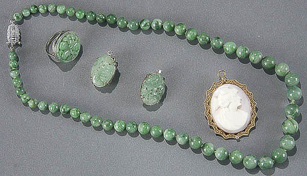AN ORIENTAL JADE, GOLD AND VICTORIAN CAMEO SET co: AN ORIENTAL JADE, GOLD AND VICTORIAN CAMEO SET comprising a 1.75-inch carved shell cameo in 14kt frame with two diamonds, a 17.5-inch jade necklace with diamond clasp, a pair of jade, diamond & 14kt e