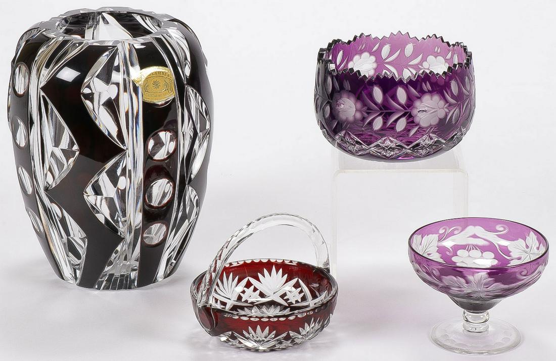 FLASHED AND CUT GLASS GROUP: FLASHED AND CUT GLASS GROUP. Comprising an attractive and heavy art deco style Val Saint Lambert vase signed on base and with original foil label. Height 8 inches. Together with three amethyst flashed