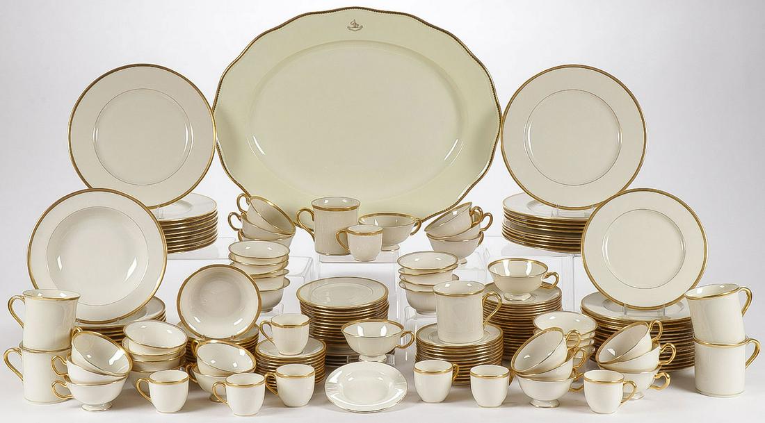 160 PIECES OF LENOX TUXEDO DINNERWARE: 160 PIECES OF LENOX TUXEDO DINNERWARE. Comprising 160 pieces of Lenox china in the gold banded tuxedo pattern including 16 small plates (8.25 inches), 20 large plates (10.25), 11 bowls (9 inches), 12 