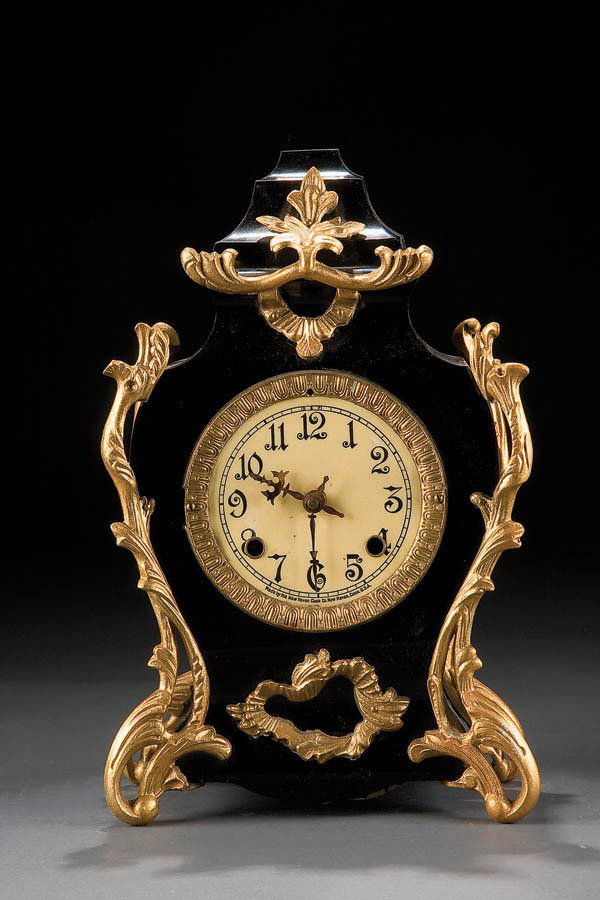 1243 A NEW HAVEN CLOCK COMPANY IRON MANTLE CLOCK 20th