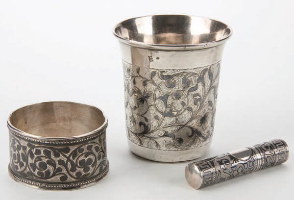 A GROUP OF RUSSIAN SILVER AND NIELLOED ITEMS incl