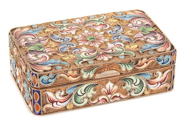 A RUSSIAN SILVER-GILT AND ENAMEL SNUFF BOX: A RUSSIAN SILVER-GILT AND SHADED ENAMEL SNUFF BOX, MOSCOW 1908-1917. The sides and hinged lid enameled with florals on a stippled gilt ground, and the interior brightly gilded. Hallmarked Moscow 1908-