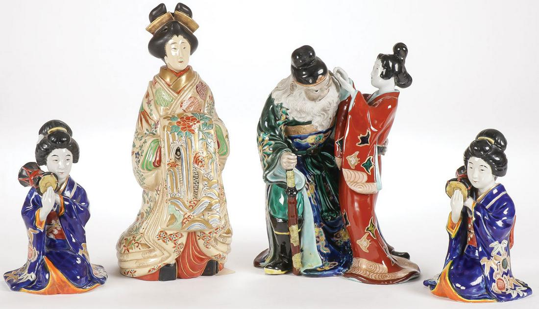 JAPANESE IMARI AND SATSUMA FIGURES (1 of 5)
