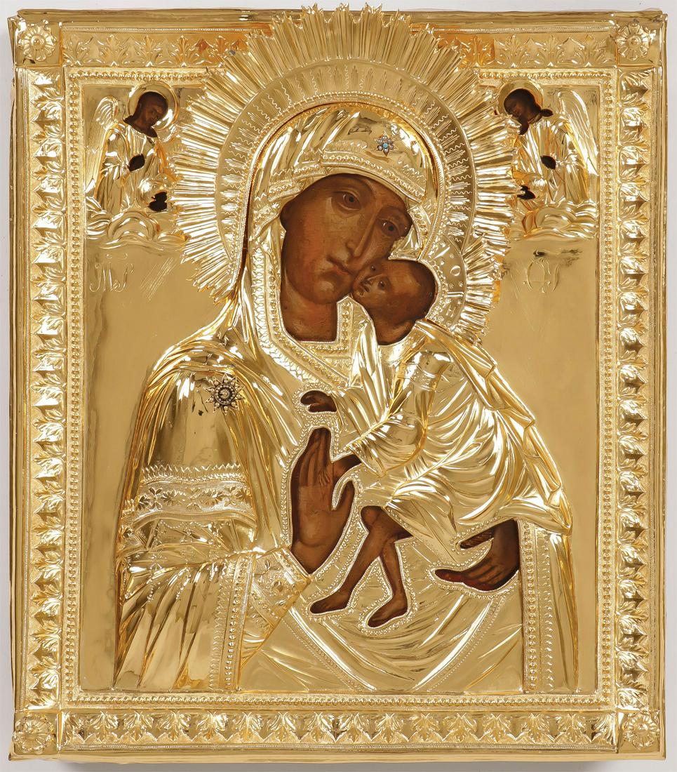 A FINE RUSSIAN ICON OF THE MOTHER OF GOD C. 1800 (1 of 12)