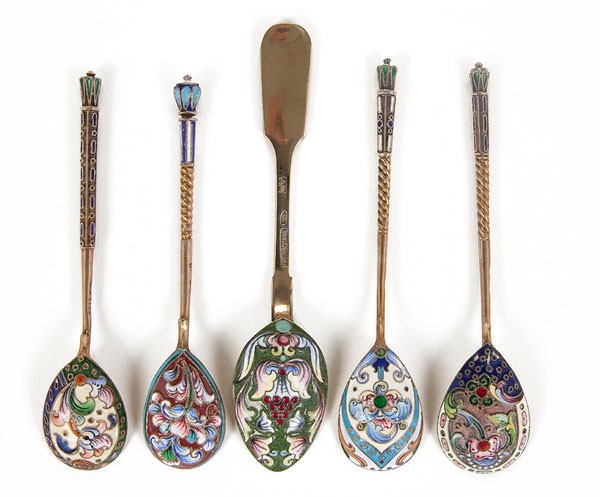5 RUSSIAN SILVER GILT & ENAMEL TEASPOONS: A GROUP OF FIVE RUSSIAN SILVER-GILT AND SHADED ENAMEL TEASPOONS, CIRCA 1900. The bowl of each spoon decorated with shaded enamel florals and the handles also enameled. Various makers including the 6th
