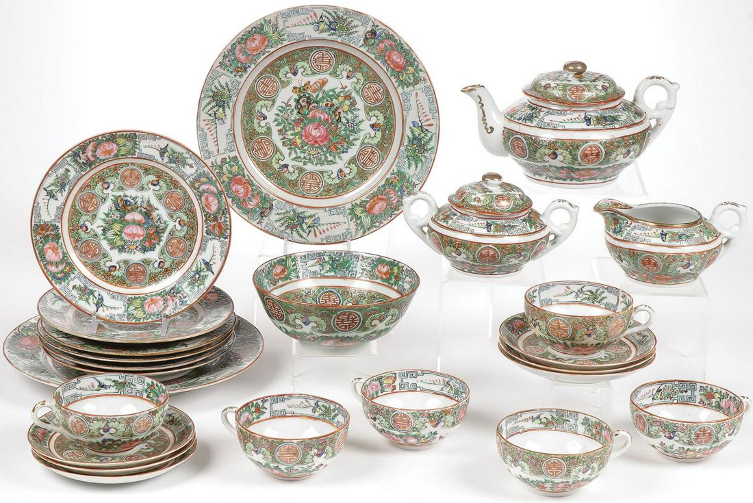 CHINESE EXPORT CANTON WARE TEA SERVICE FOR 6: CHINESE EXPORT CANTON WARE TEA SERVICE FOR 6. Comprising a 24-piece complete tea/luncheon service for six including 1 teapot (height 4.5 inches, length 9 inches), cream and sugar (height 3 inches, hei