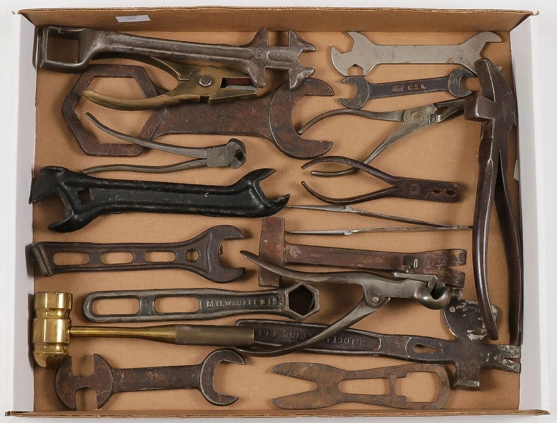 40 VINTAGE TOOLS: 40 VINTAGE TOOLS. Comprising a good variety of various wrenches and named tools. Including various makers. Greatest measurement 18 inches. SHIPPING NOTICE: Jackson's is your sole and only source for o