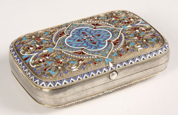 RUSSIAN SILVER GILT & CLOISONNÉ ENAMEL CIGARETTE C: A RUSSIAN SILVER GILT AND CLOISONNÉ ENAMEL CIGARETTE CASE, KHLEBNIKOV, MOSCOW, 1883. The lid enameled with central medallion, scrolling foliate and geometric border on a stippled gilt ground. Verso s