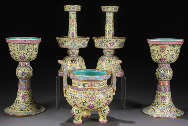 CHINESE FAMILLE ROSE 5-PC ALTAR GARNITURE