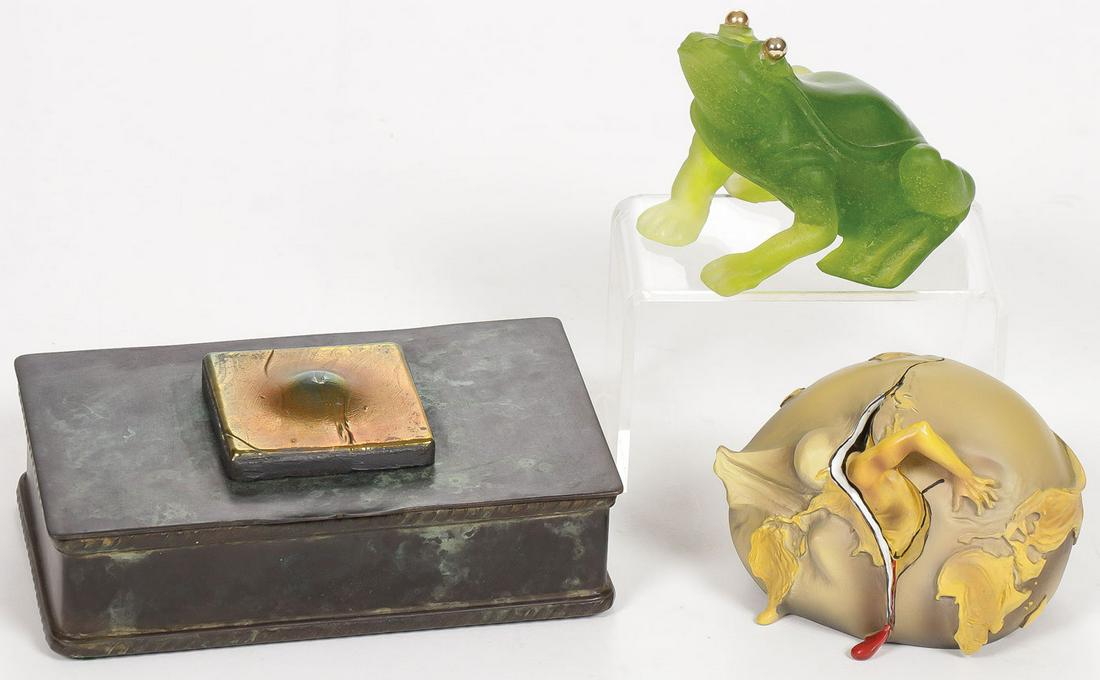 INTERESTING DECORATIVE ARTS GROUP: INTERESTING DECORATIVE ARTS GROUP. Including Daum Pate-de-Verre frog with gilt cabochon eyes (4 inches), a Salvador Dali Parastone Mouseion Collection figure of Salvador Dali's Enfant Geop
