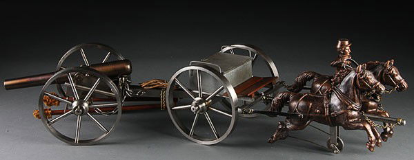 CIVIL WAR CANON MODEL: A VERY FINE PRESENTATION MODEL OF A CIVIL WAR PERIOD CAISSON WITH HORSE DRAWN CANNON AND LIMBER, EARLY 20TH CENTURY. A hand made machinist turned steel cannon, with machined steel wheels and mountings