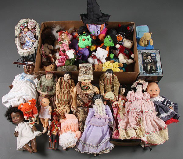A LARGE COLLECTION OF MODERN AND CONTEMPORARY DOL: A LARGE COLLECTION OF MODERN AND CONTEMPORARY DOLLS, over 45 dolls including hard plastic, artist dolls, China head, ethnic costume, Sharon Andrews, Hasbro, Yolanda, teddy bears, Charlie Chaplin jack-