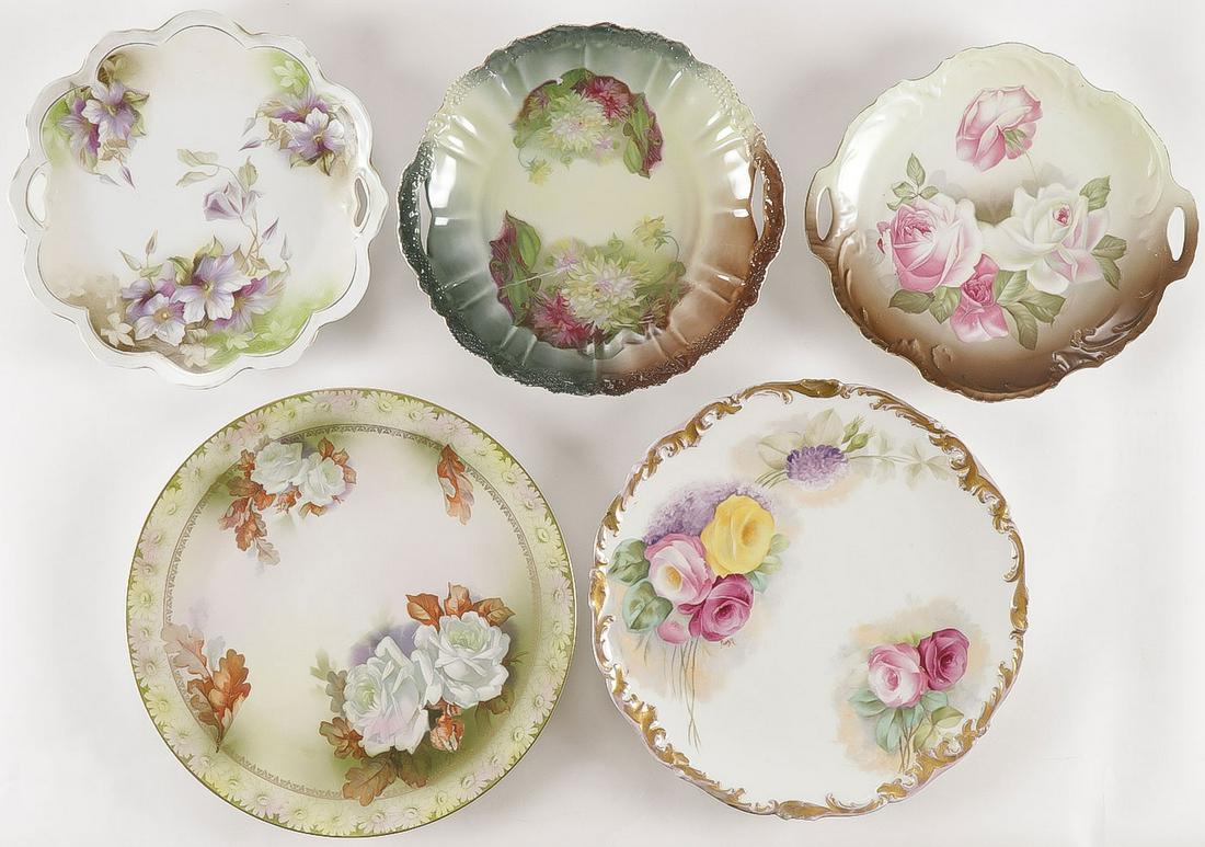 MIXED VINTAGE PORCELAIN GROUP: MIXED VINTAGE PORCELAIN GROUP. Comprising nine individual pieces, including a large Royal Rudolstadt charger, a T&V Limoges decorated charger, three two-handled plates, a matching Bavarian berry b