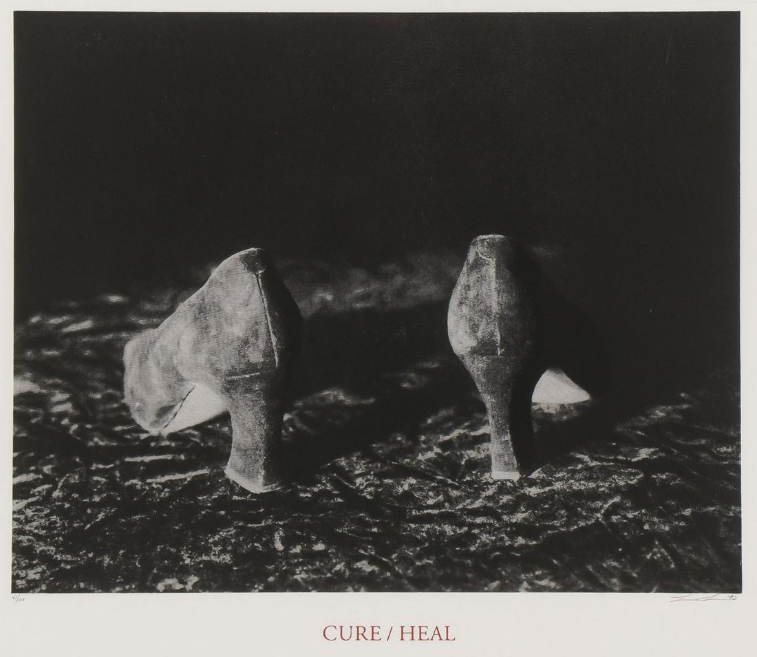 LORNA SIMPSON SIGNED SERIGRAPH (1 of 4)