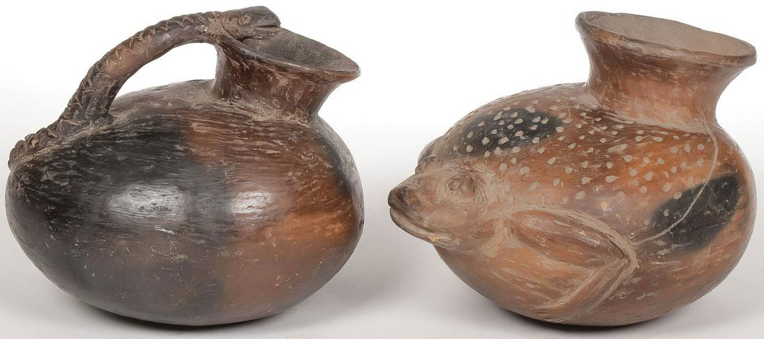 A PAIR OF NATIVE AMERICAN EFFIGY JARS (1 of 2)