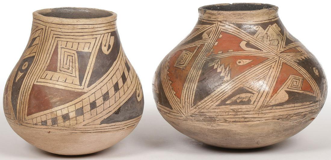 PAIR Of CASA GRANDE STYLE JARS (1 of 2)