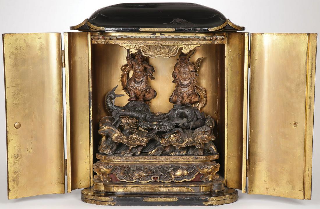 ORNATE JAPANESE ZUSHI SHRINE (1 of 7)