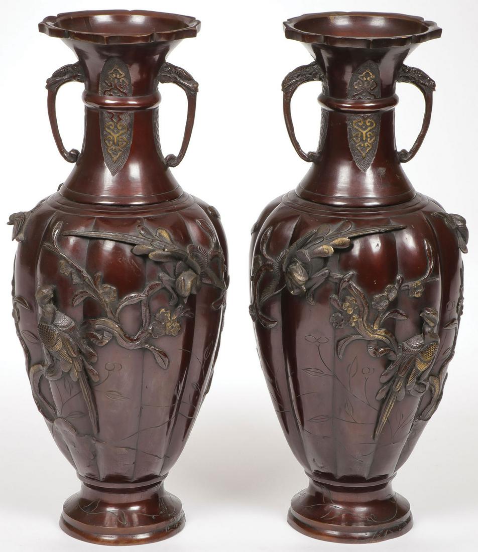 PAIR JAPANESE BRONZE VASES, TAISH? (1 of 2)