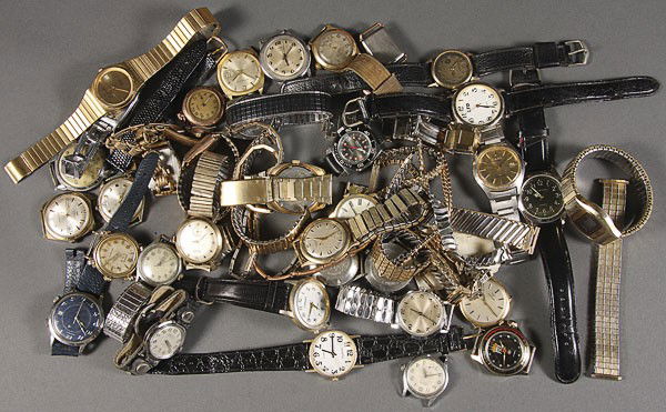 A COLLECTION OF MEN'S WATCHES: A COLLECTION OF MEN'S WATCHES, including Bulova, Elgin, Benrus; Illinois and Waltham.
