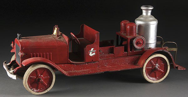 A VINTAGE BUDDY L PRESS STEEL TOY FIRE PUMPER: A VINTAGE BUDDY L PRESS STEEL TOY FIRE PUMPER, EARLY 20TH CENTURY. Length 26 inches.