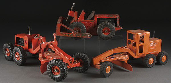 PRESSED STEEL TOY ROAD GRADERS TONKA NYLINT: TWO PRESSED STEEL TOY ROAD GRADERS, MID 20TH CENTURY, comprising a Nylint and a repainted Tonka; together with bulldozer. The largest 17 inches.