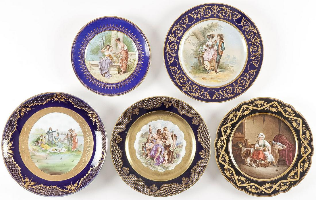 5 COBALT & GOLD CABINET PLATES (1 of 2)