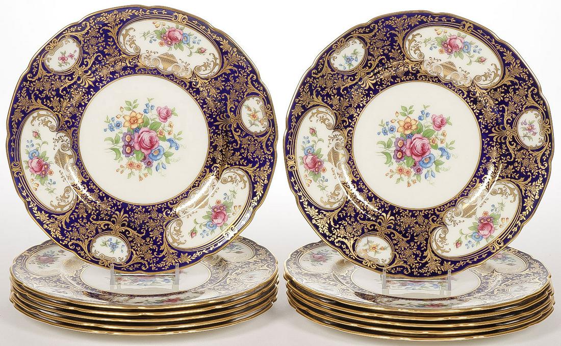 12 GORGEOUS LENOX DINNER PLATES (1 of 2)