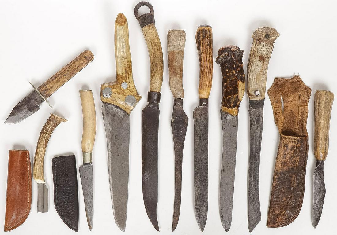 10 VINTAGE STAG HANDLED KNIVES: 10 VINTAGE STAG HANDLED KNIVES. Of various shapes, sizes, and condition. Including blades with various marks including Cambridge Cutlery Works and others. Greatest length 14.5 inches.SHIPPING NOTICE: