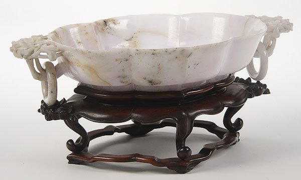 CHINESE CARVED LAVENDER JADE BRUSH WASHER: A FINE CHINESE CARVED LAVENDER JADE BRUSH WASHER, 19TH/20TH CENTURY. Of lobed floriform with reticulated floral and bat handles suspending large loose rings and raised on a short carved conforming foo