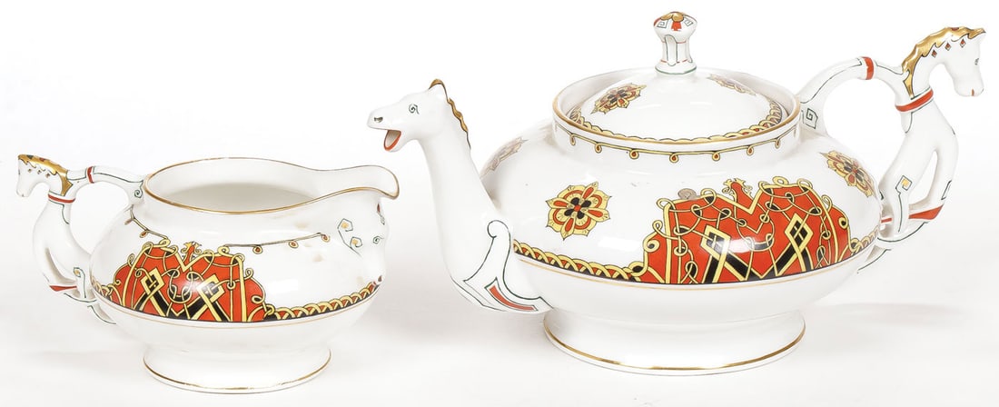 KORNILOV RUSSIAN PORCELAIN TEAPOT & CREAMER (1 of 4)