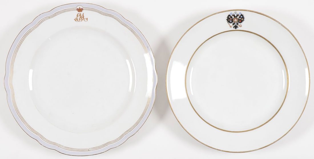 PAIR OF IMPERIAL RUSSIAN PORCELAIN PLATES (1 of 3)