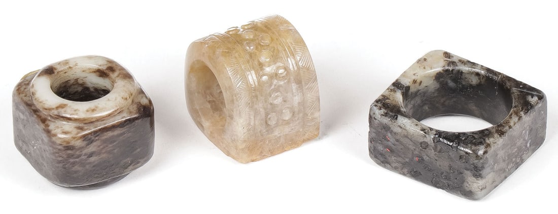 3 CHINESE ARCHAIC CARVED JADE OBJECTS (1 of 11)