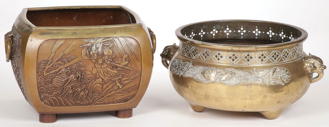 INTERESTING CHINESE BRONZE GROUP (1 of 3)