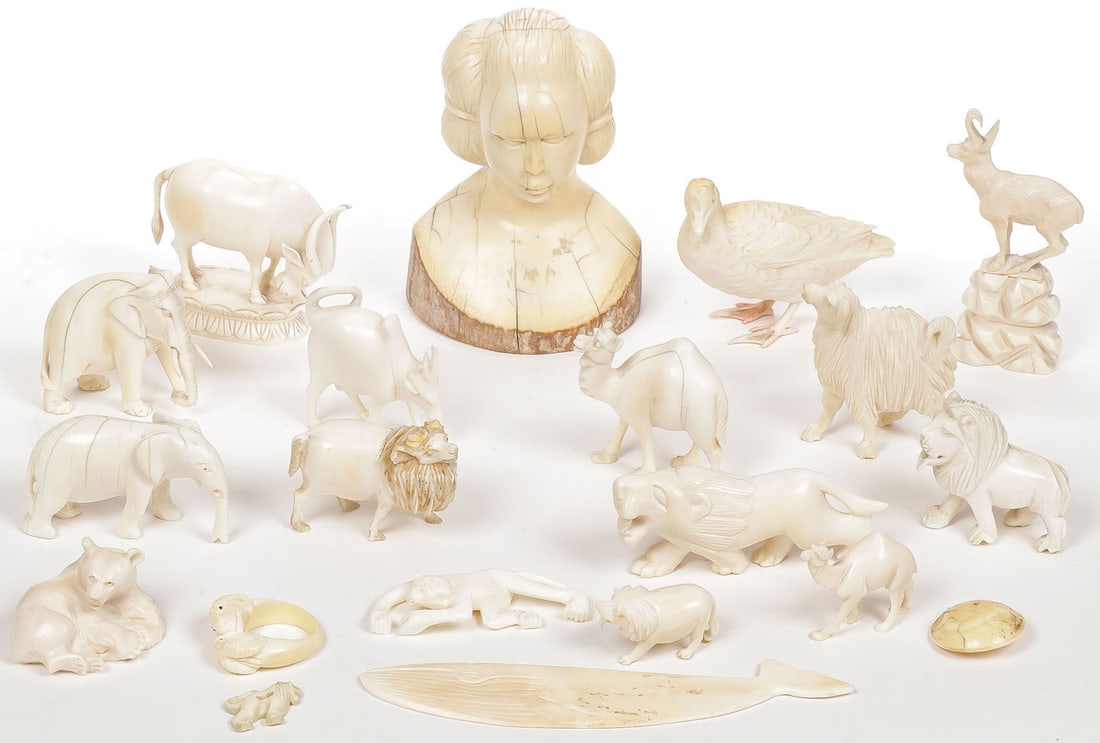 EXTENSIVE ASIAN CARVED GROUP (1 of 1)