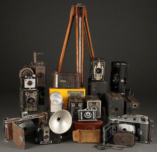 EARLY CAMERAS AND PHOTOGRAPHY RELATED ITEMS