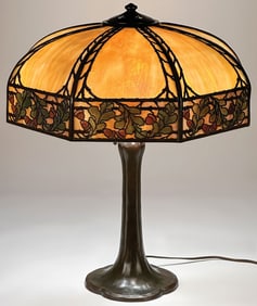 GOOD HANDEL SLAG GLASS TABLE LAMP