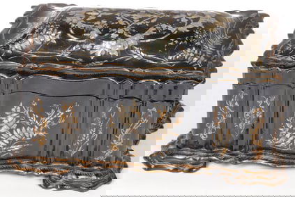 VICTORIAN LACQUERWARE TEA CADDY