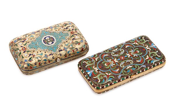 PR. OF RUSSIAN SILVER & CLOISONNÉ ENAMELED CASES: A PAIR OF RUSSIAN SILVER-GILT AND CLOISONNÉ ENAMELED CASES. Comprising a cigarette case, the hinged lid with turquoise medallion and scrolling foliage on a stippled gilt ground, the interior gilded,