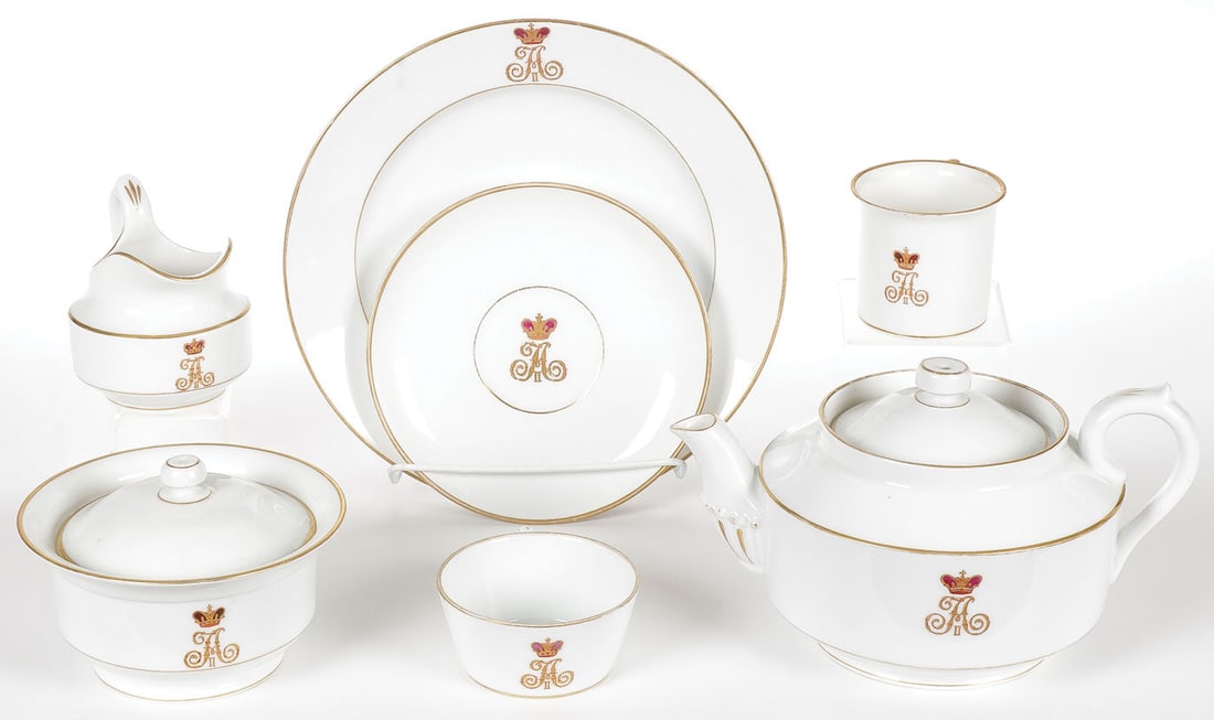 RUSSIAN IMPERIAL PORCELAIN TEA SERVICE (1 of 2)