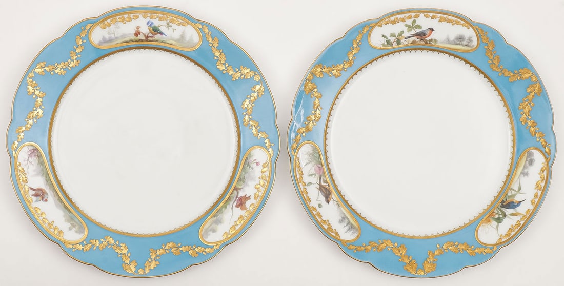 PAIR OF RUSSIAN IMPERIAL PORCELAIN PLATES (1 of 7)