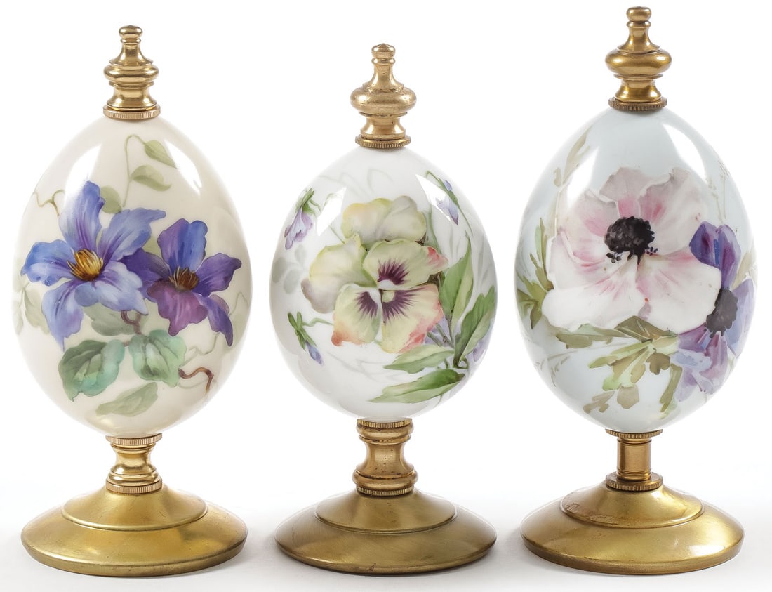 THREE RUSSIAN IMPERIAL PORCELAIN EASTER EGGS (1 of 3)
