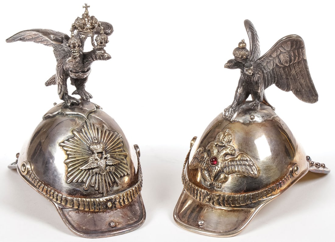 PAIR OF RUSSIAN SILVER HELMET STIRRUP CUPS (1 of 5)