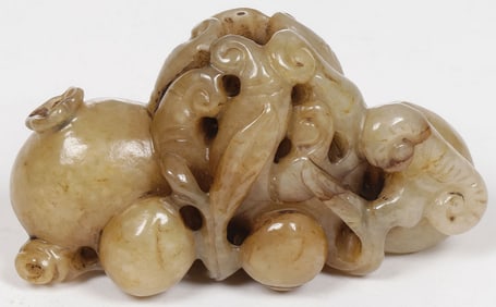 A FINE CHINESE CARVED JADE VASE, QING