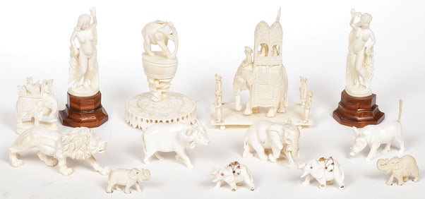 GROUP OF CARVED FIGURES, INDIA, C. 1950