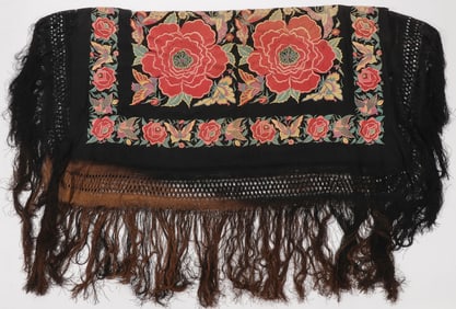 CHINESE EMBROIDERED PIANO SHAWL CANTON 19TH C